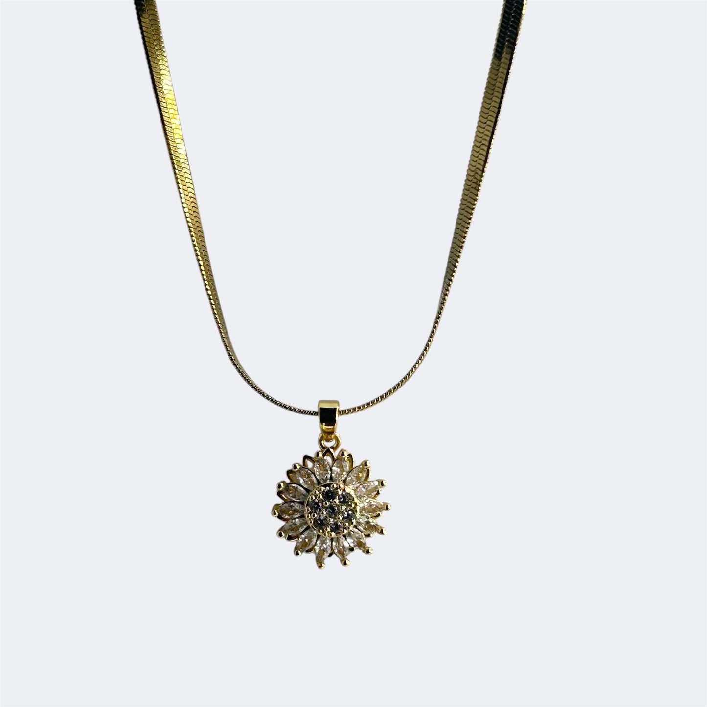 Spinning diamond chain pendant