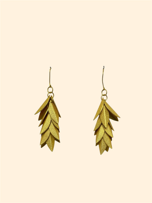 Designer golden leaf earring