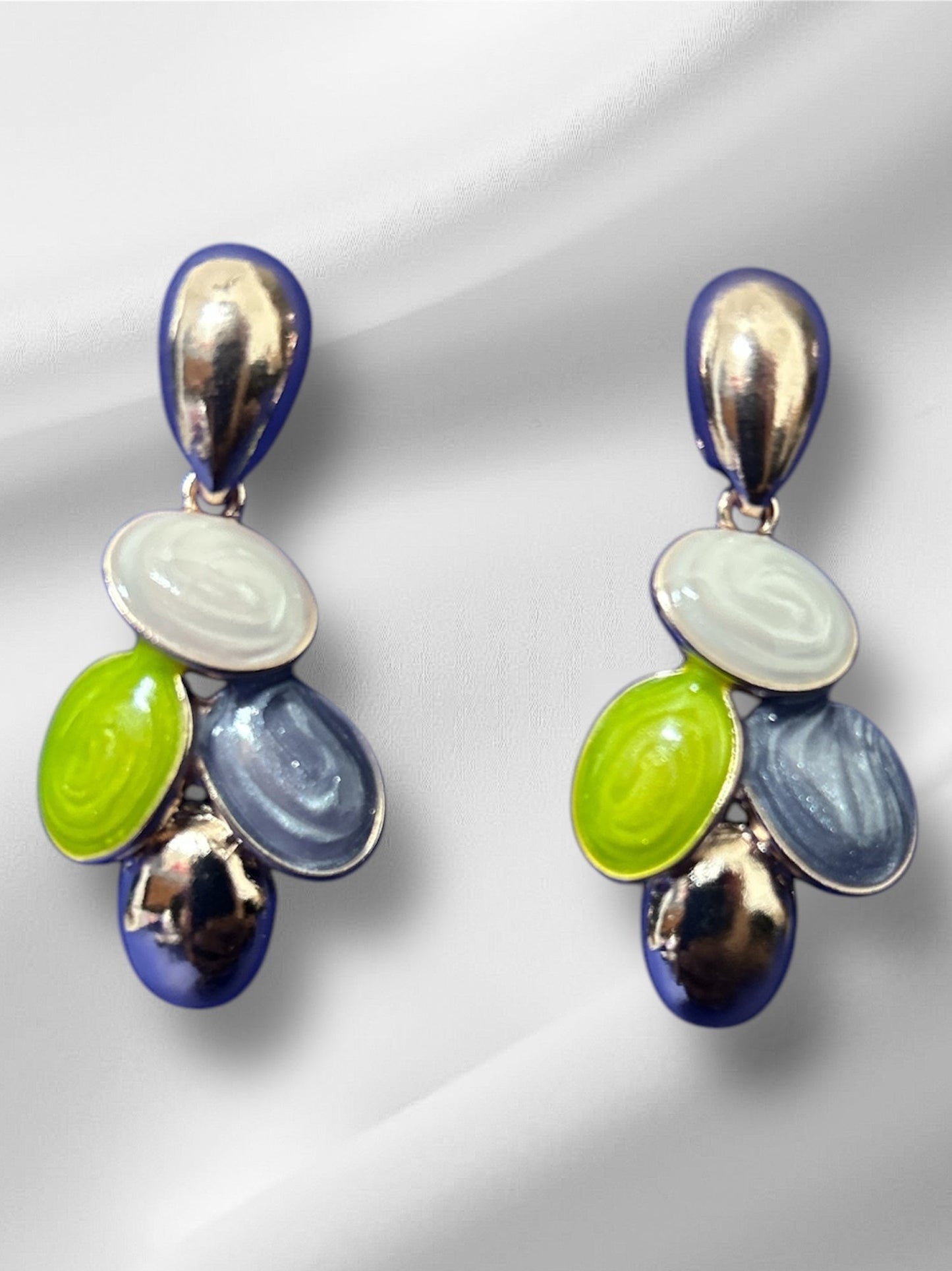 Colourful stone earring