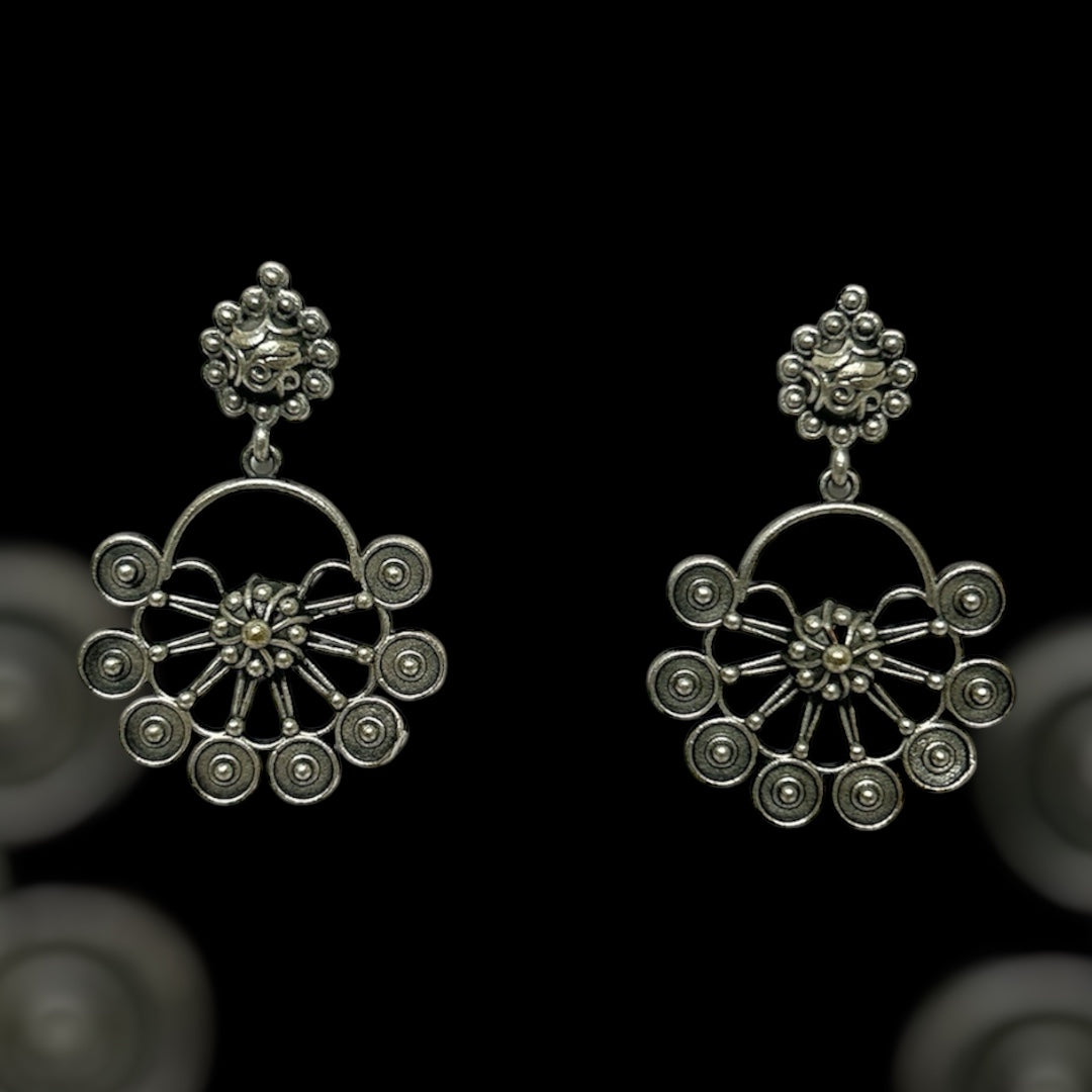 Flower drop earring