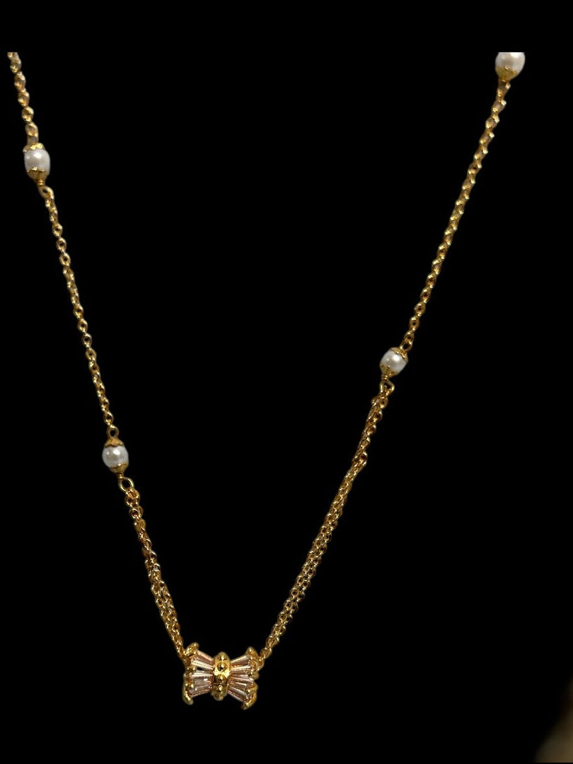 Damru shape pendent with chain