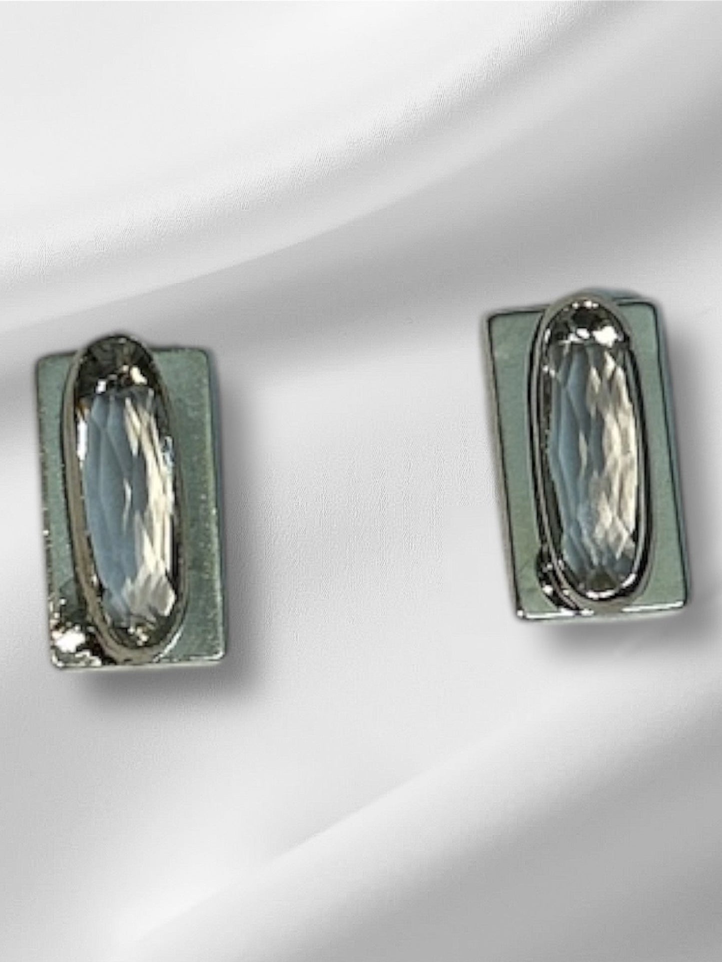 Rectangular Diamond Ear Studs