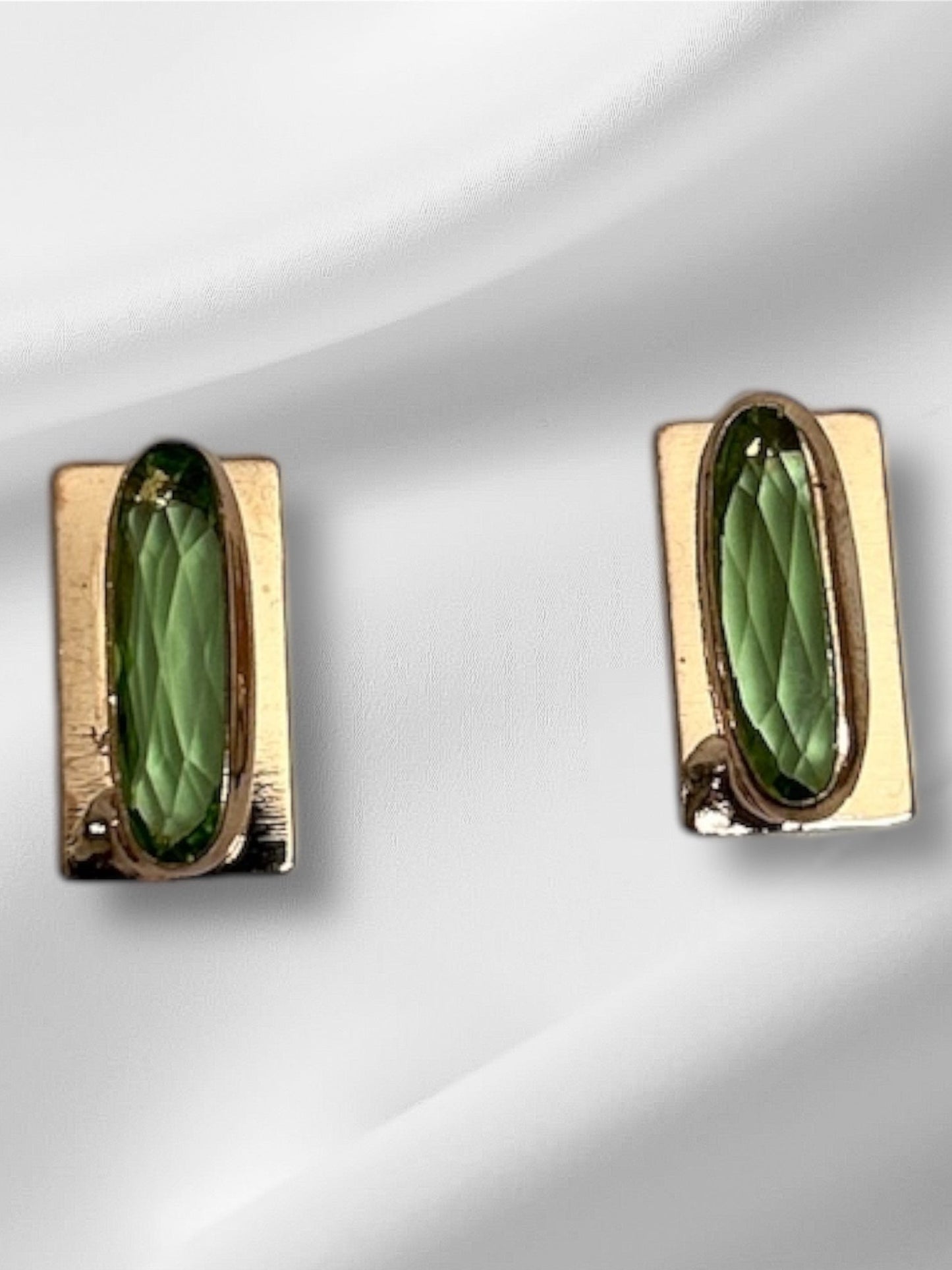 Rectangular Diamond Ear Studs