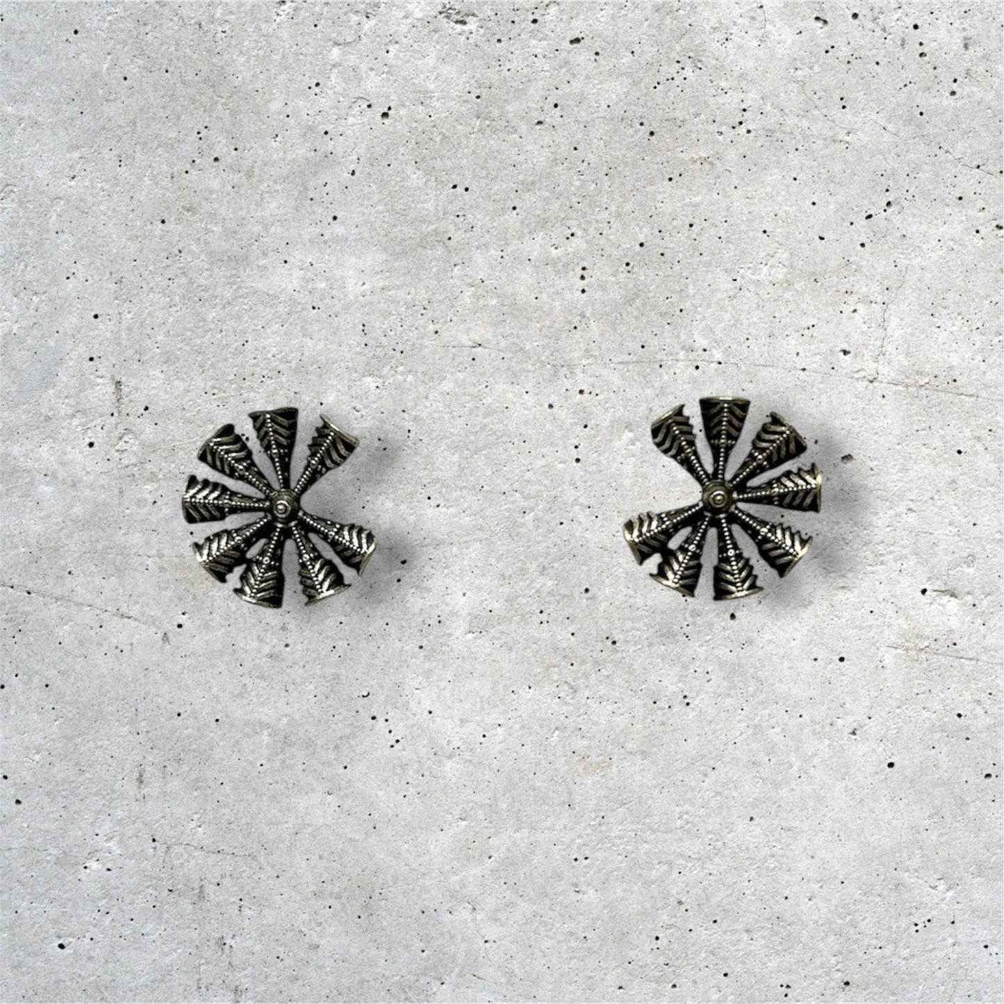 German silver Half flower earring