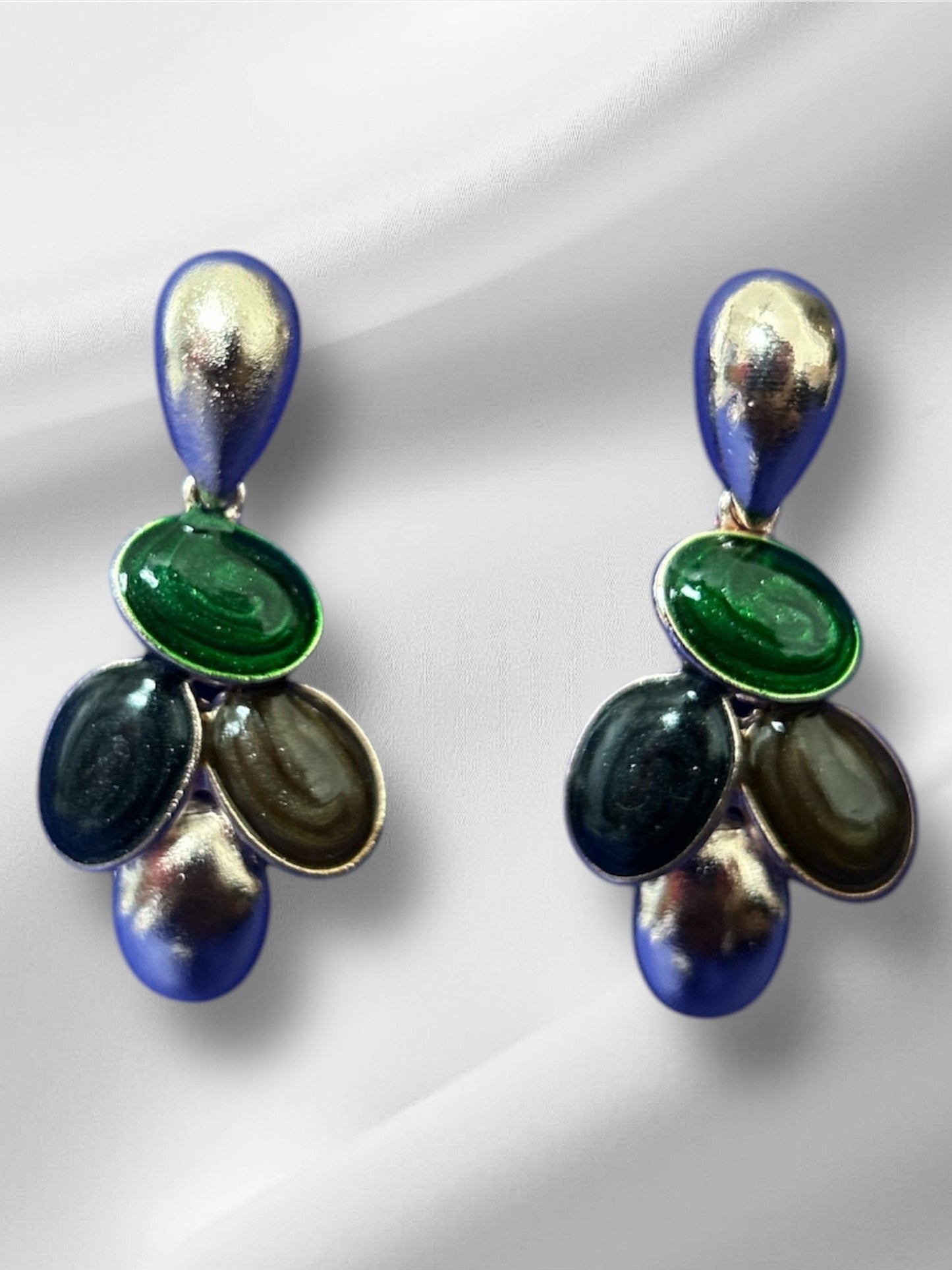Colourful stone earring