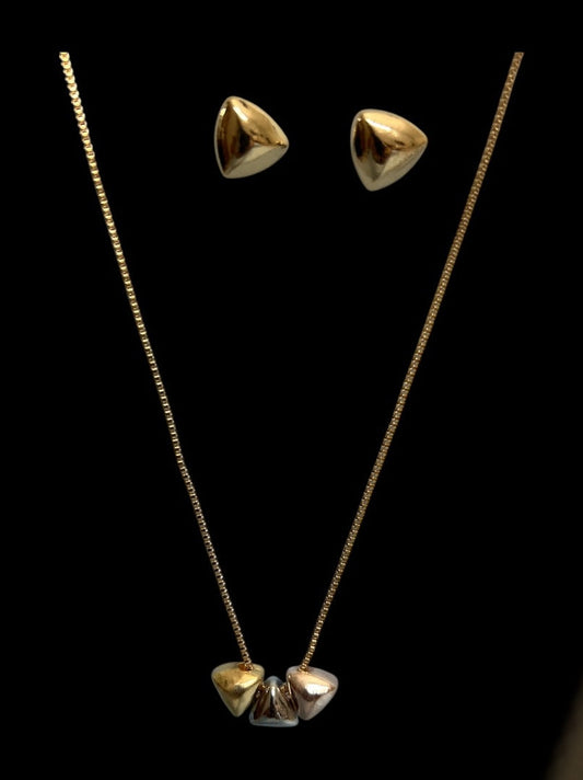Tringle earrings and necklace