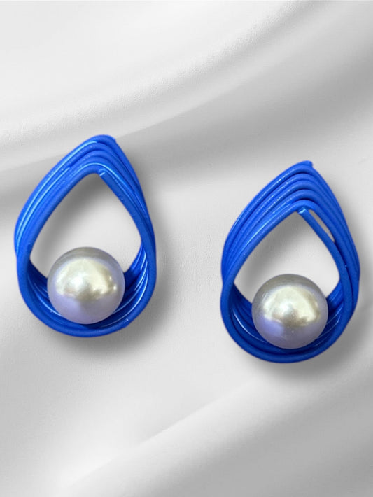 Multi layered designer earring