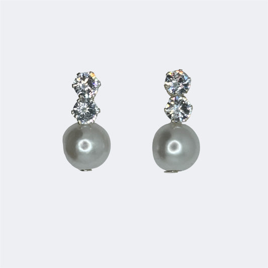 Elegant pearl drop earrings