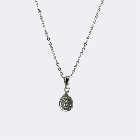 Dropped diamond  chain pendent set