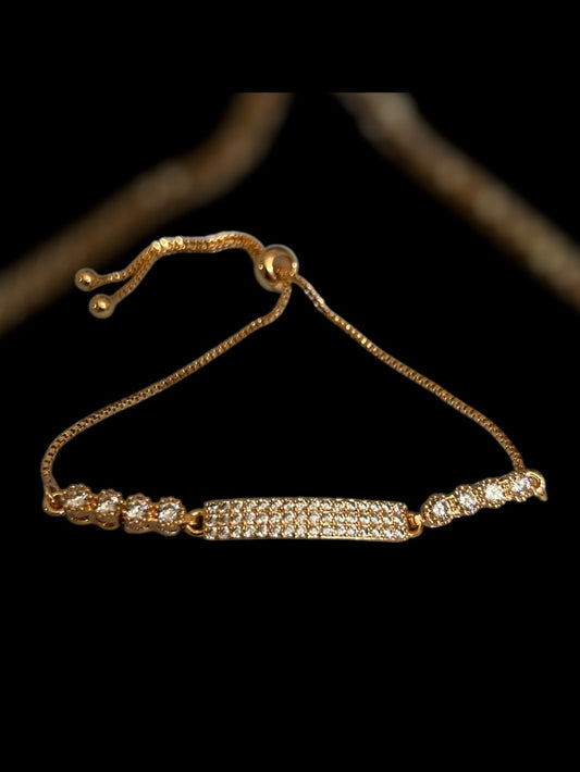 Three  diamond line bracelet