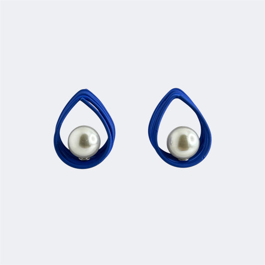 Multi layered designer earring
