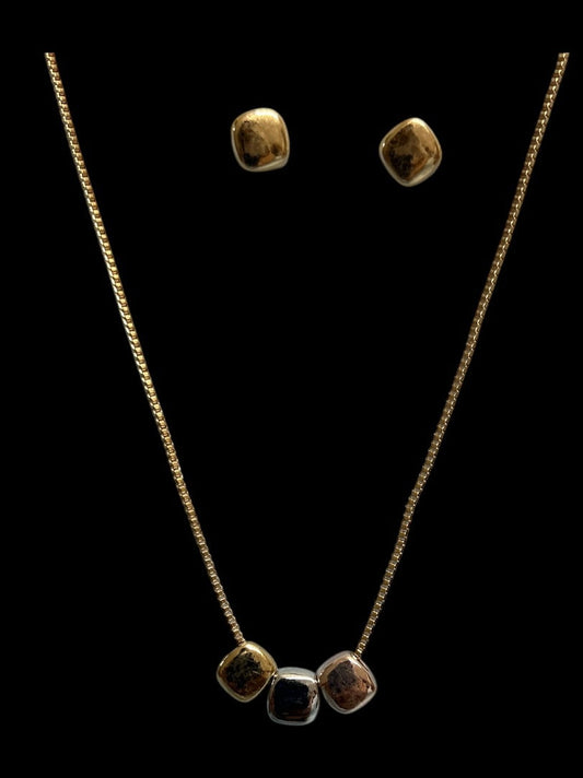 Square earring and neckless set