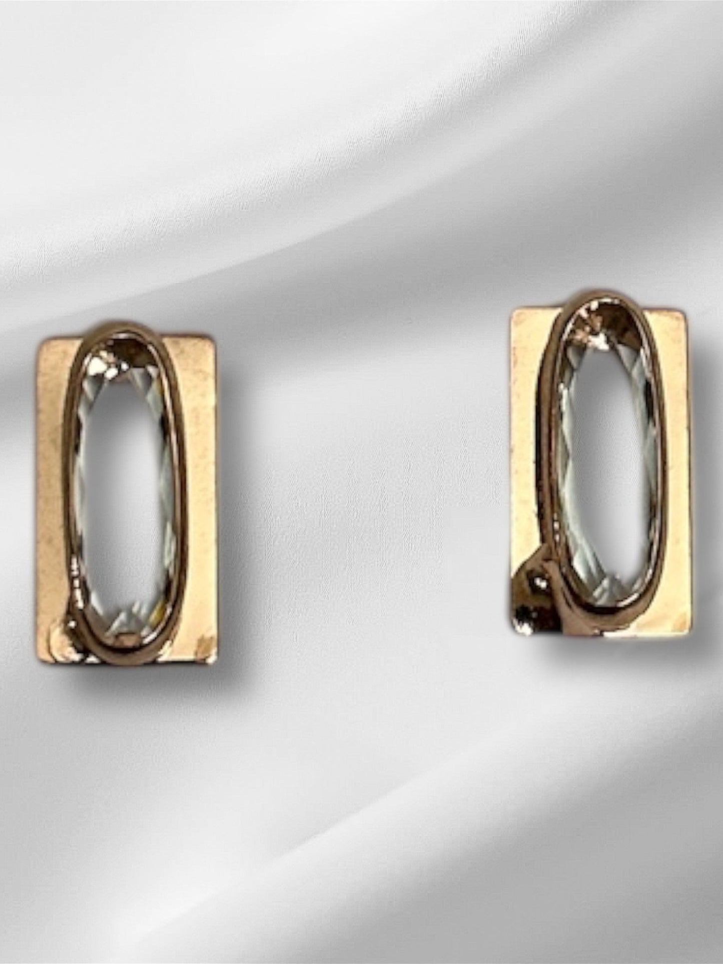 Rectangular Diamond Ear Studs